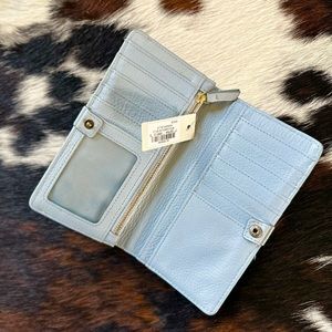 FOSSIL wallet